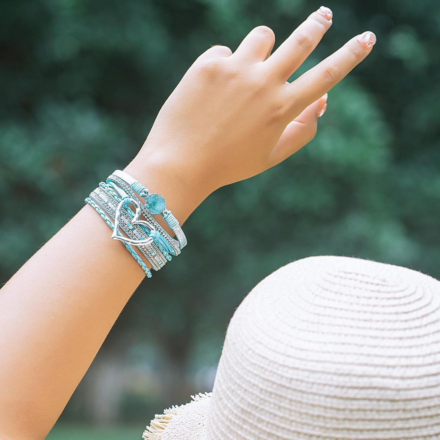 Heart Leather Wrap Bracelets Stackable Boho Cuff Bangles Trendy Resin Stone Rhinestone Bracelets with Magnetic Clasp for Women Mother Gift Jewelry