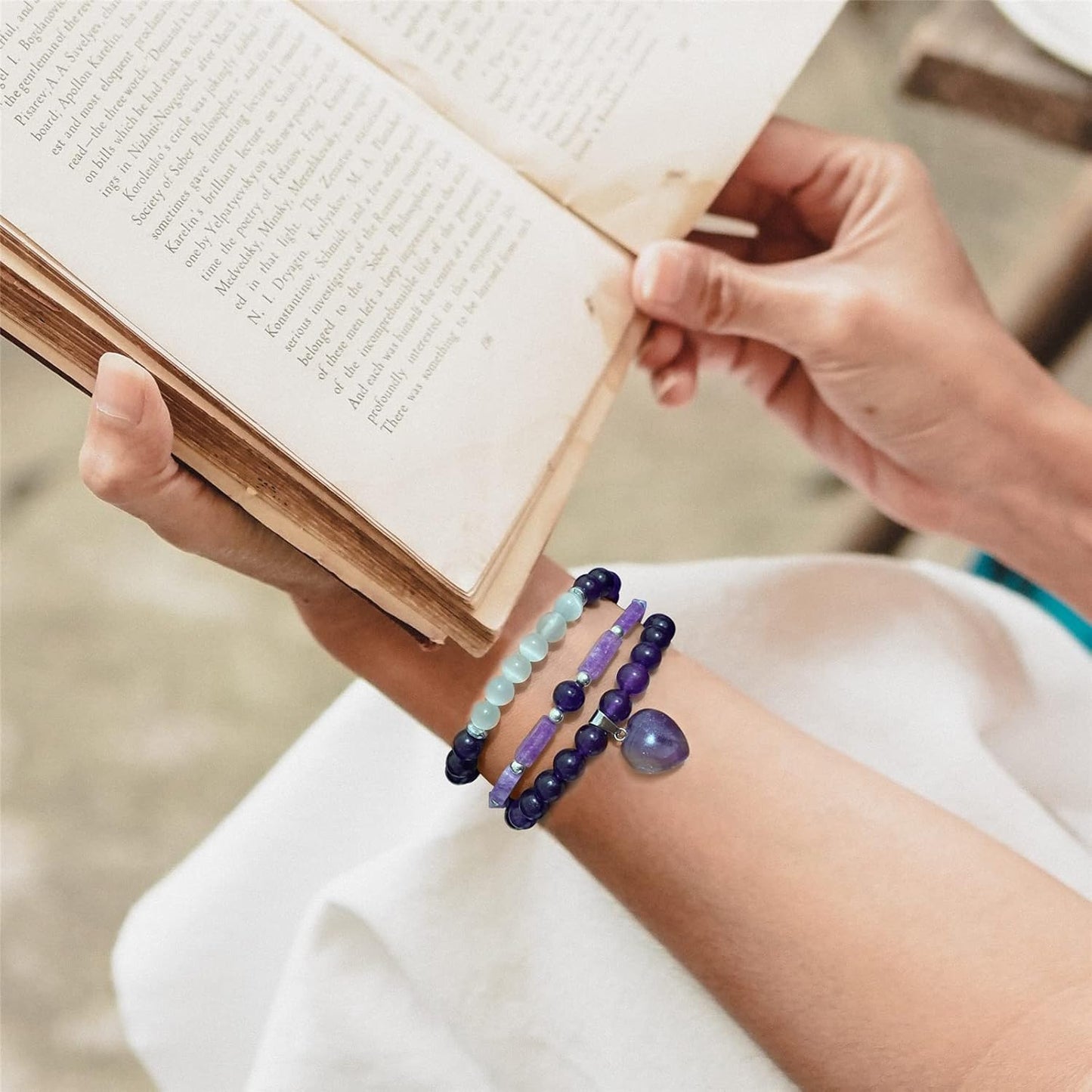 Healing Crystal Beaded Bracelets for Women,Natural Amethyst Gemstones Bracelet,Anxiety Stress Relief Heart Charm Bracelet Handmade purple Jewelry Gifts for Women