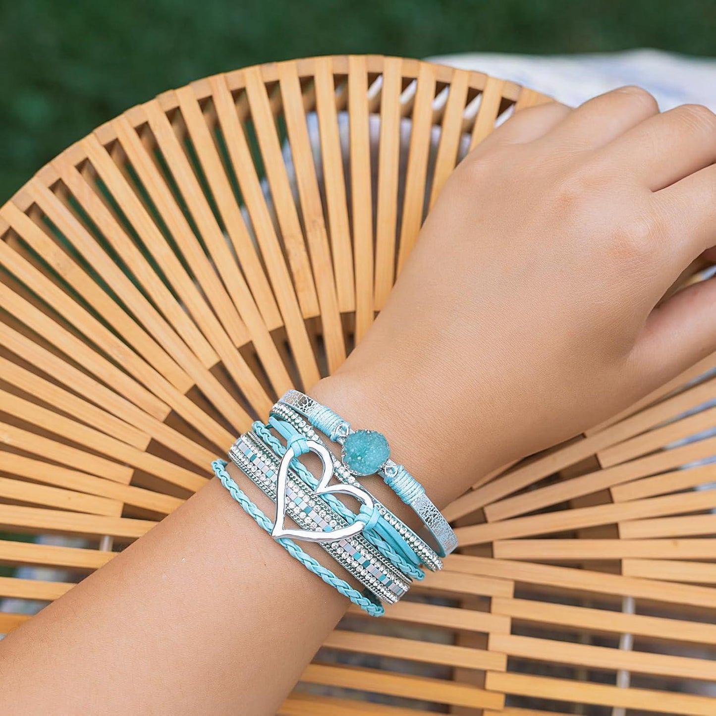 Heart Leather Wrap Bracelets Stackable Boho Cuff Bangles Trendy Resin Stone Rhinestone Bracelets with Magnetic Clasp for Women Mother Gift Jewelry